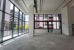 Space 18 (D12), Warehouse #561137881